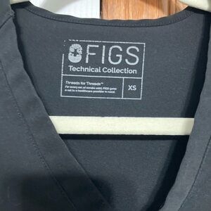 Figs Technical Collection Black Top and two bottoms scrub set size XS